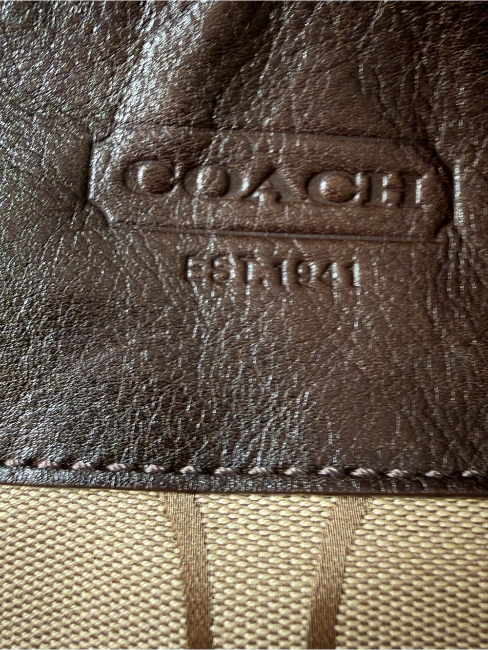 Coach Signature C Zoe Bag - Picture 14 of 16